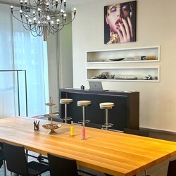 Showroom